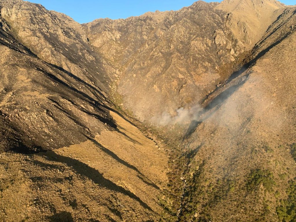 Detuvieron a tres hombres por el incendio en el Cerro Champaquí