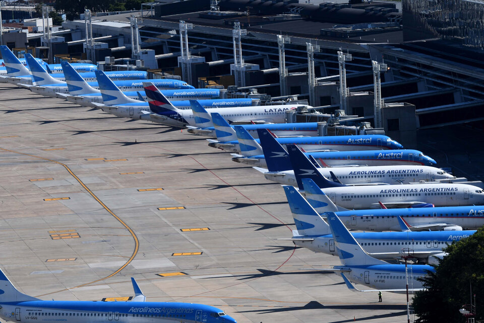 En Argentina declararon el transporte aéreo como servicio esencial 