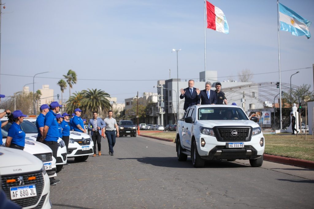 Llaryora y Accastello pusieron en funcionamiento la Guardia Urbana