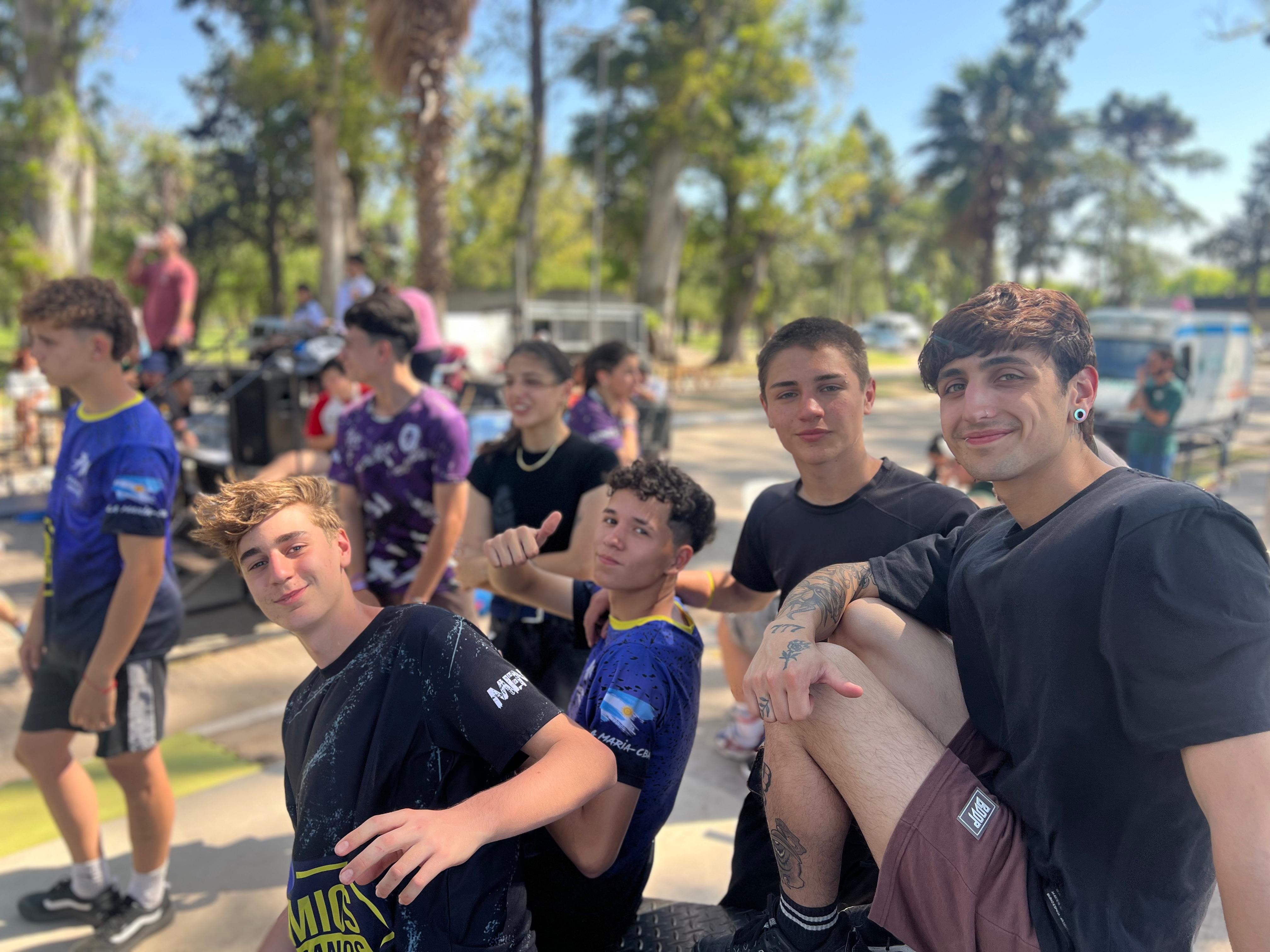 Parkour en el parque con la presencia de la campeona mundial