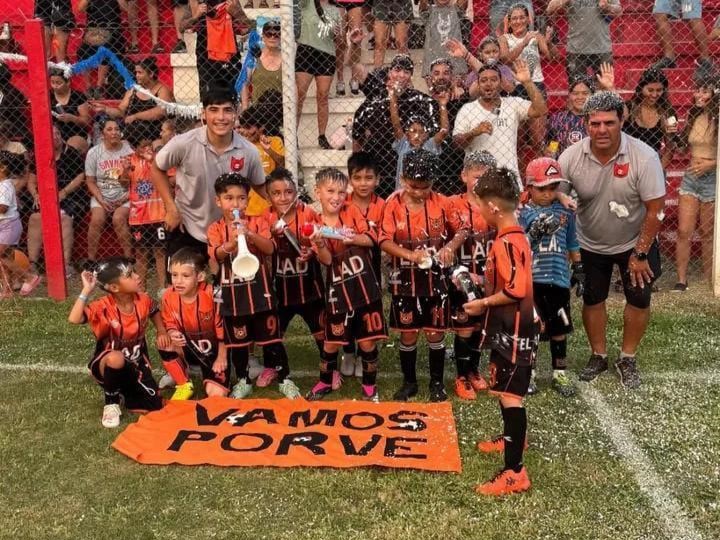 El porvenir de Villa Nueva se consagró campeón del Mundialito