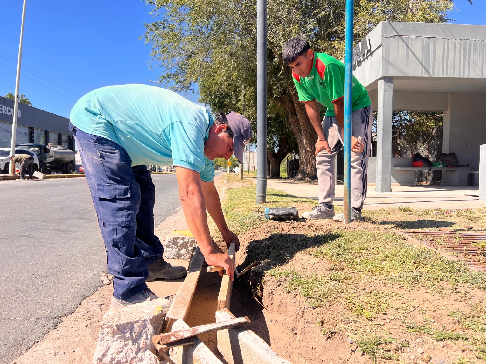 Reacondicionan la parada de ómnibus de la ciudad 