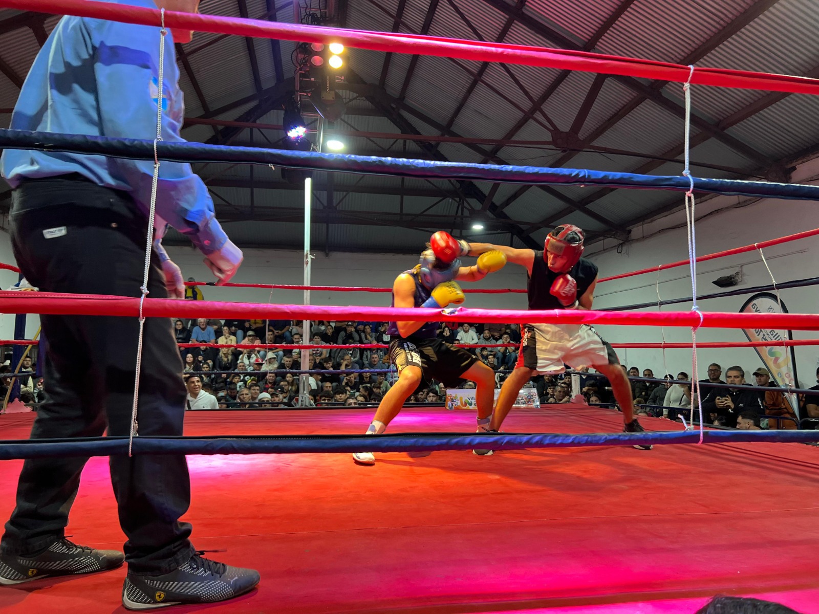 Con entradas agotadas, tuvo lugar la Gran Velada de Boxeo