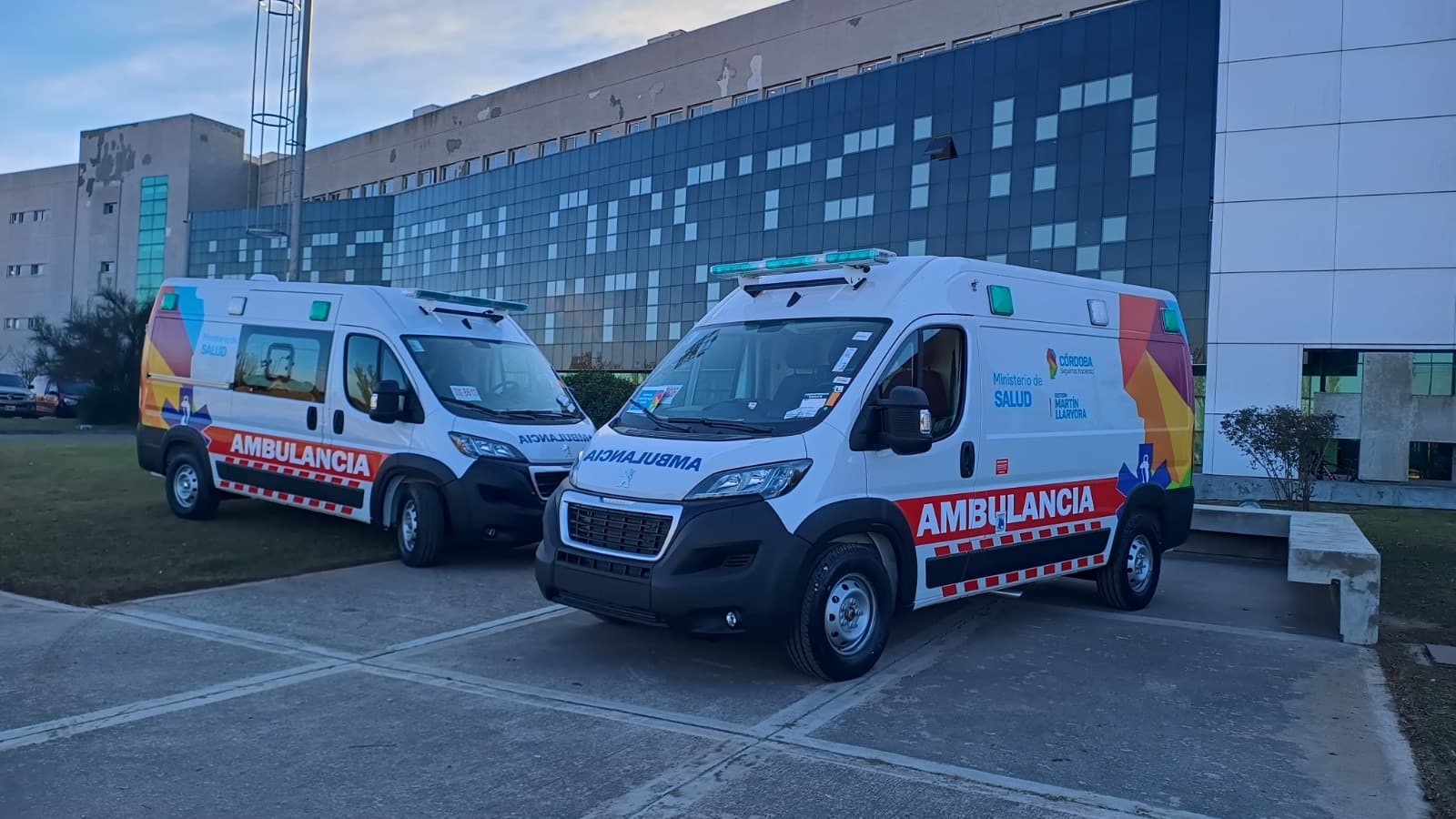  El Hospital Pasteur sumó dos nuevas ambulancias de alta complejidad