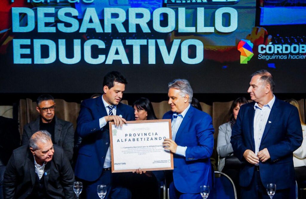 Argentinos por la Educación reconoció a Córdoba por su 