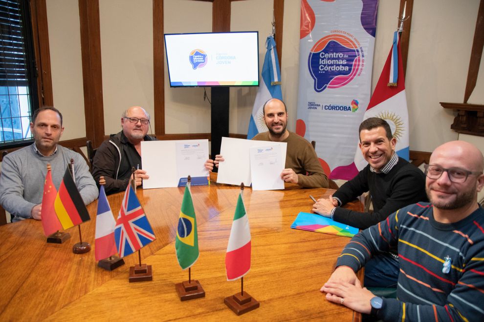 Estudiantes de los CENMA podrán capacitarse en idiomas