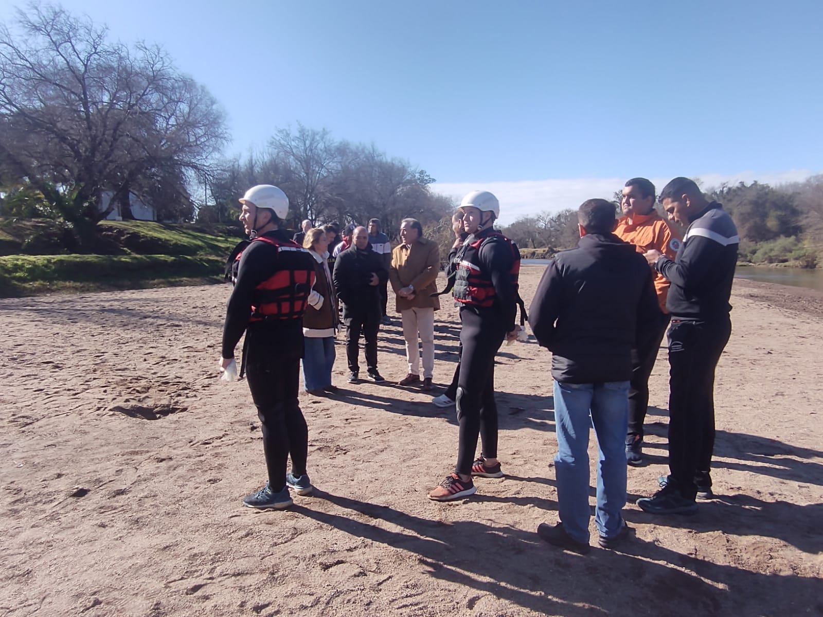 Hallaron muerta a una mujer en la orilla del Río