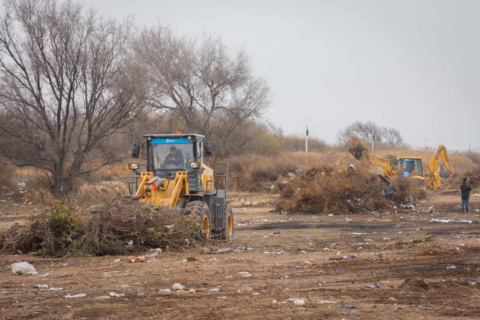 Río Cuarto multará por un millón de pesos a quienes tiren basura en la calle