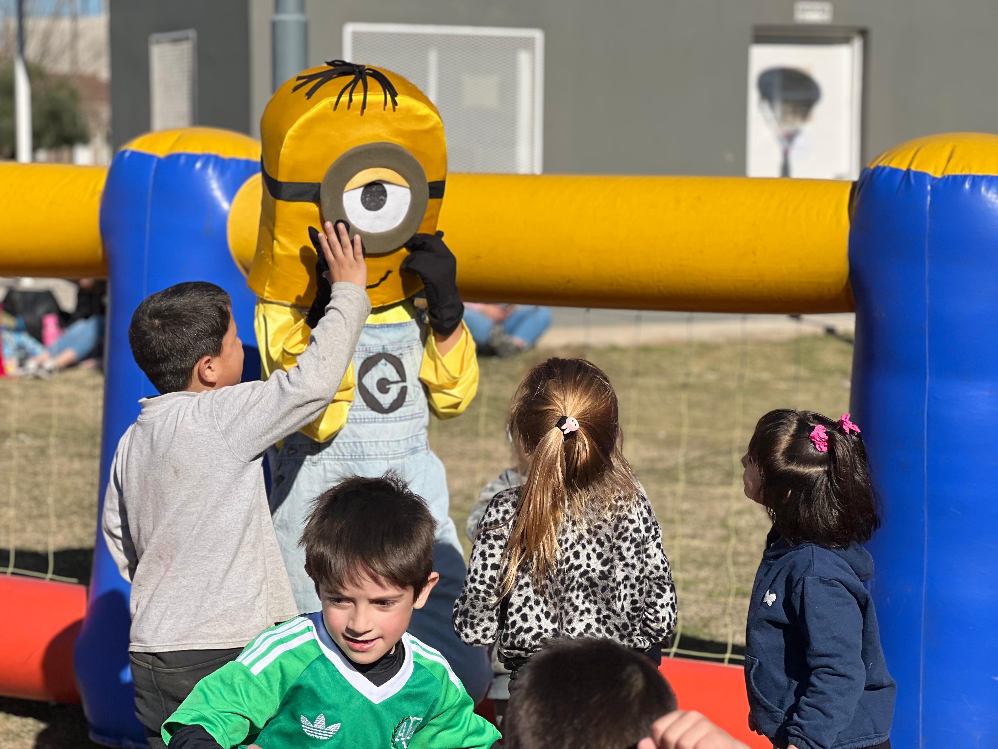 Así celebraron el Día del Niño los barrios San Antonio y Residencial América 