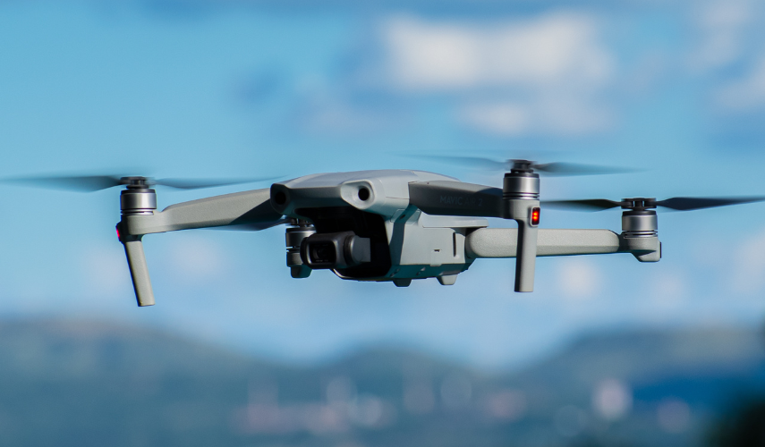 Desregularon y eliminaron restricciones para el uso de drones en todo el país   