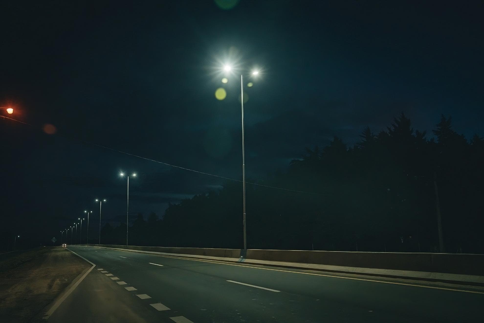 La Provincia ejecutará obras de iluminación en rutas del Departamento San Martín