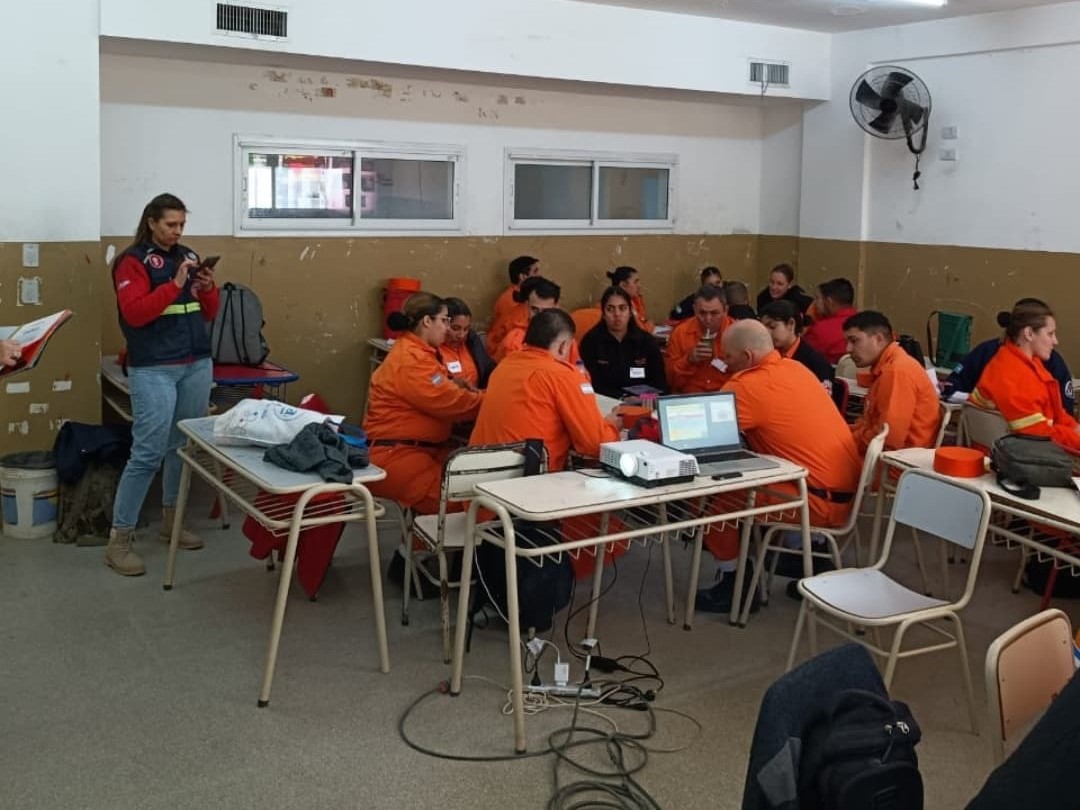 Bomberos de Villa Nueva con distintas capacitaciones