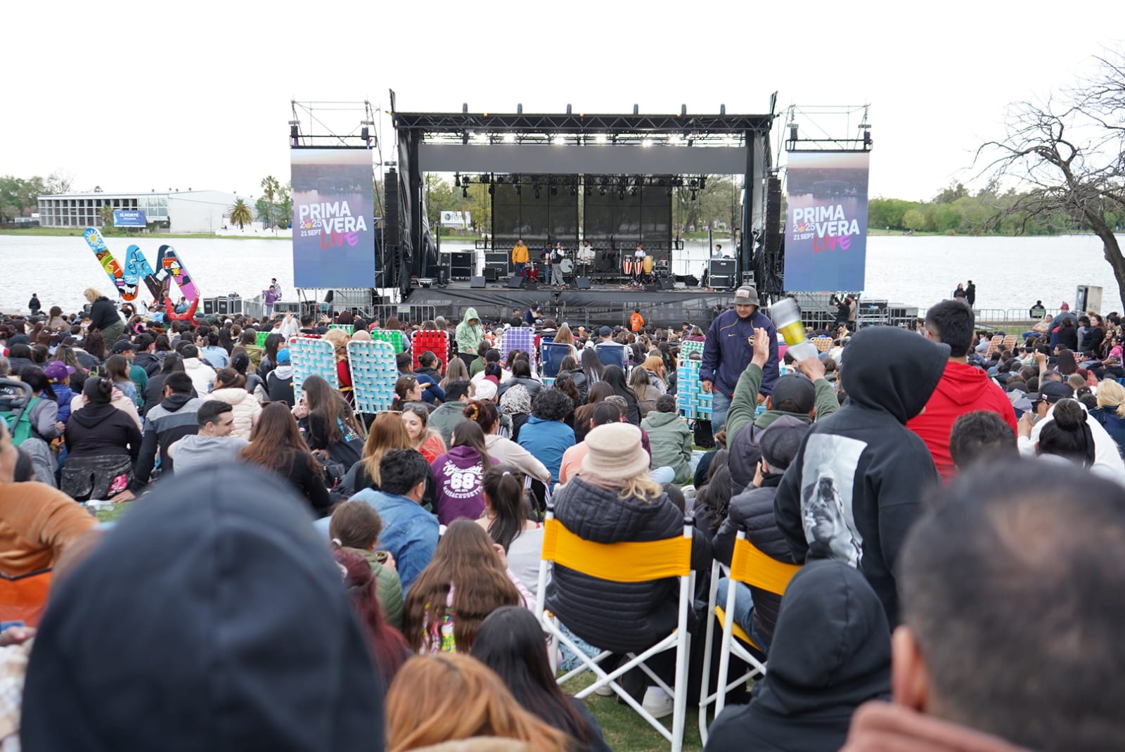 Miles de personas disfrutaron del Primavera Live hasta que se suspendió
