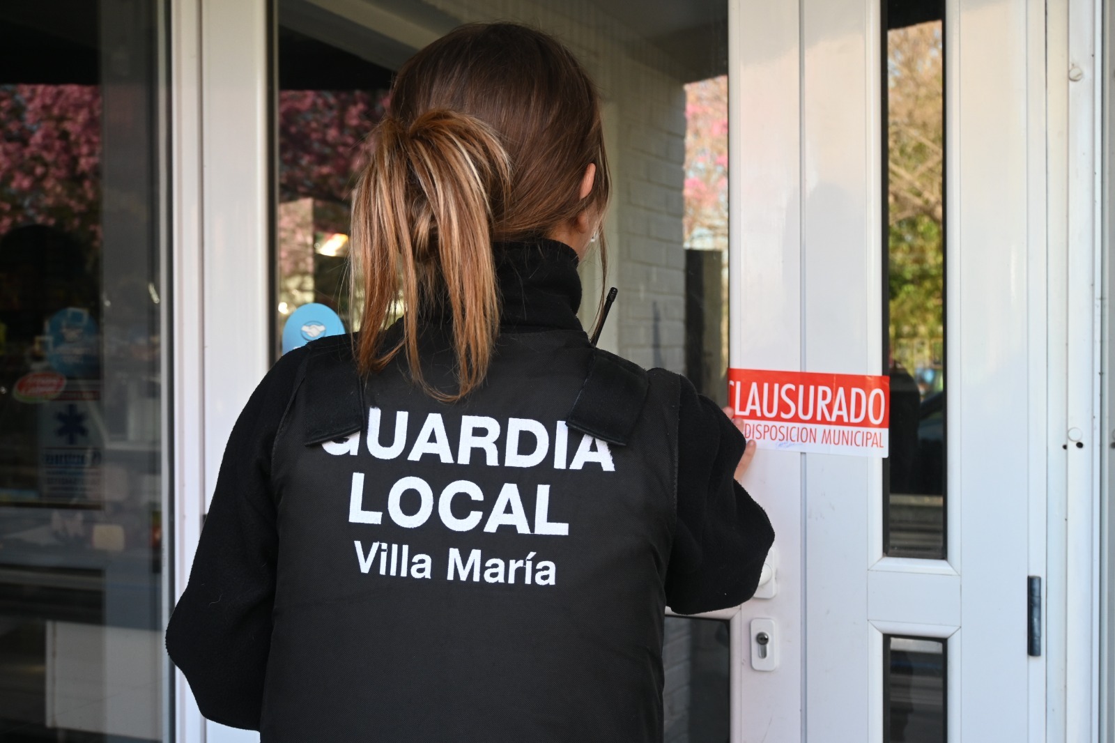 Villa María: comerciante tiraba carne podrida al rio