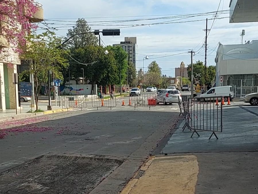 Cortes en calles del microcentro por pavimentación en Villa María