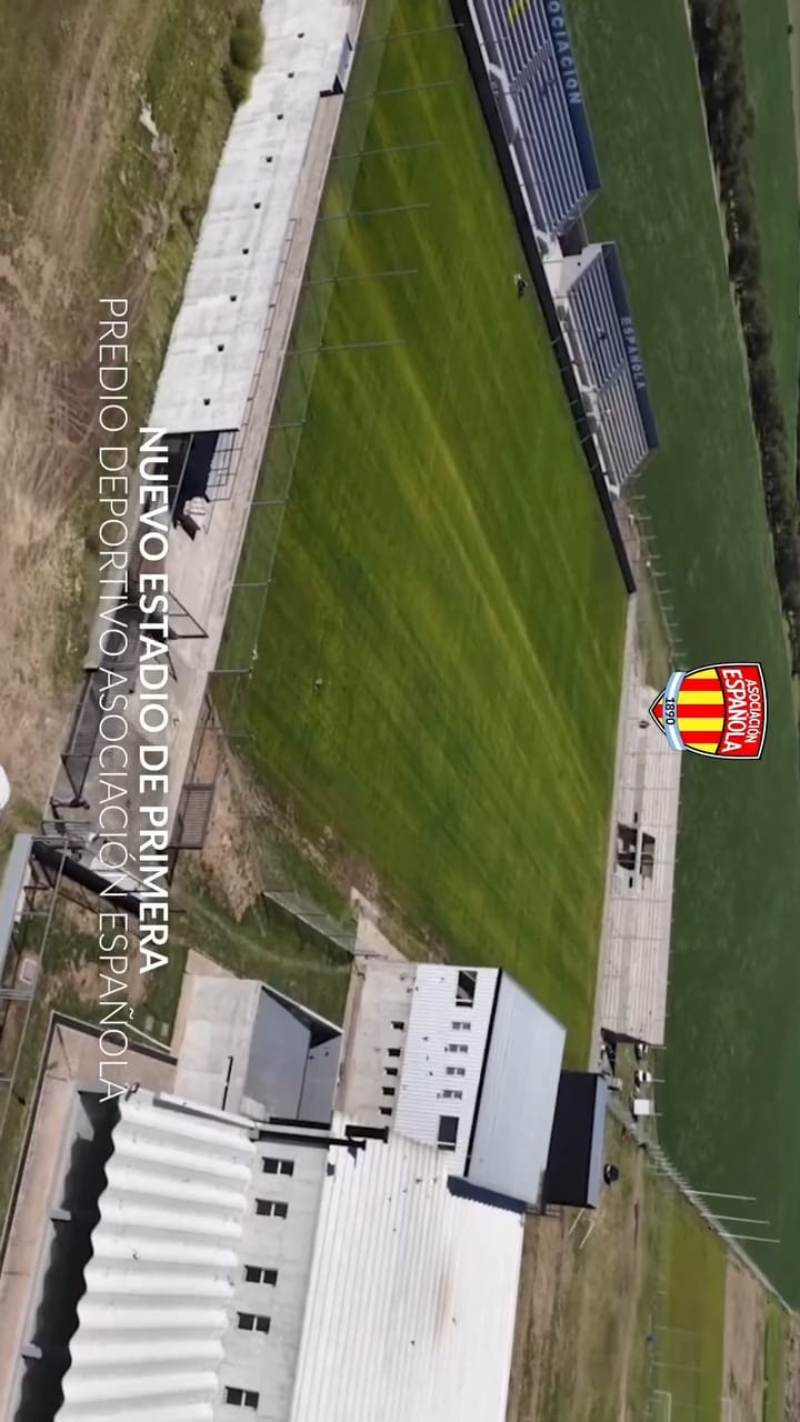 Española presentó su nueva cancha