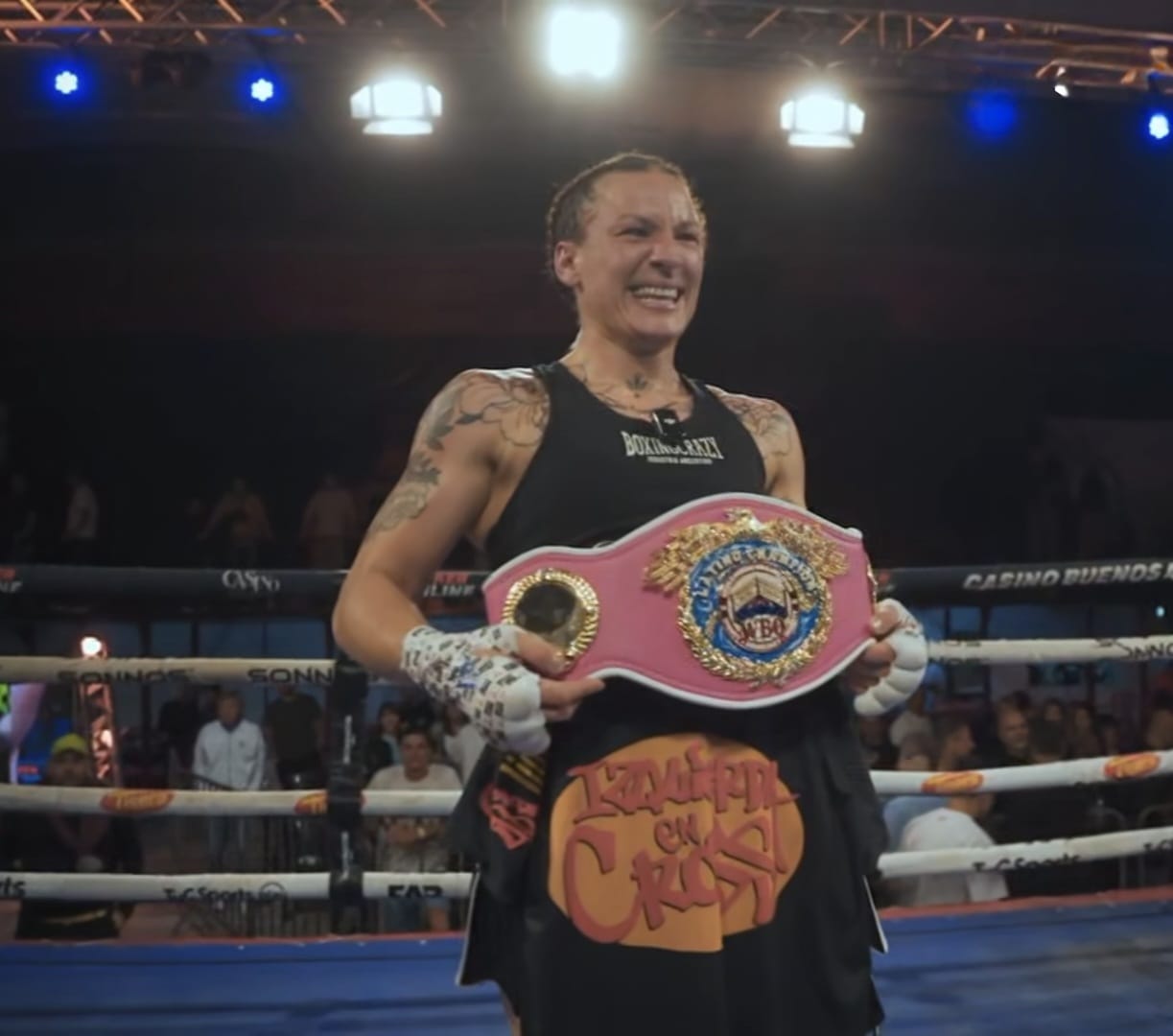 Dinamita Ferreyra hizo historia en su tierra: se coronó campeona latina de la OMB