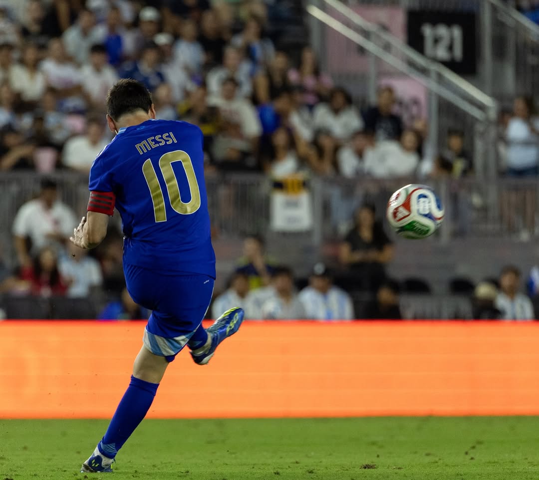 Argentina va por su último partido del año ante Angola