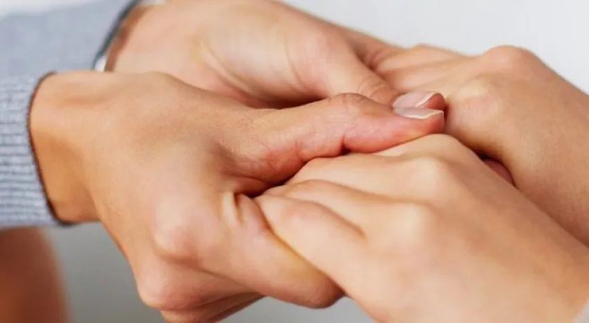 Buscan familias adoptivas para dos adolescentes de Córdoba: él tiene 13 años, ella 16