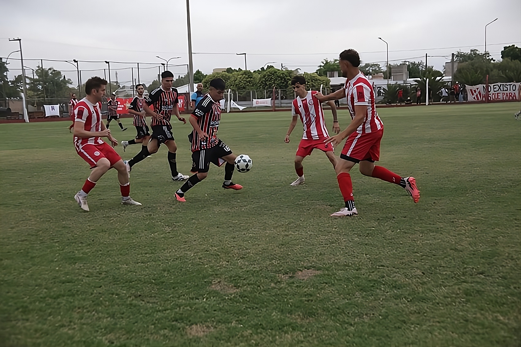 Alem perdió por penales y fue eliminado