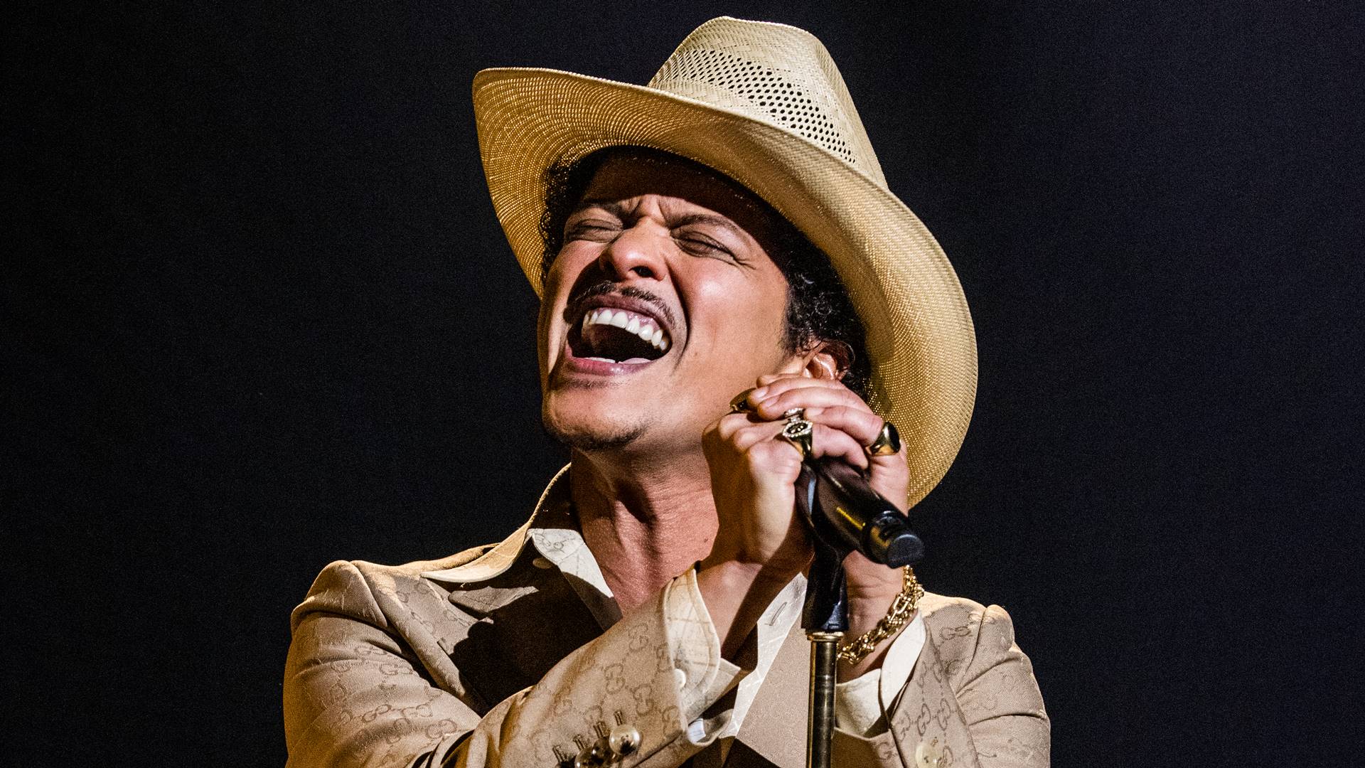 Bruno Mars domina YouTube: las canciones más populares de 2025