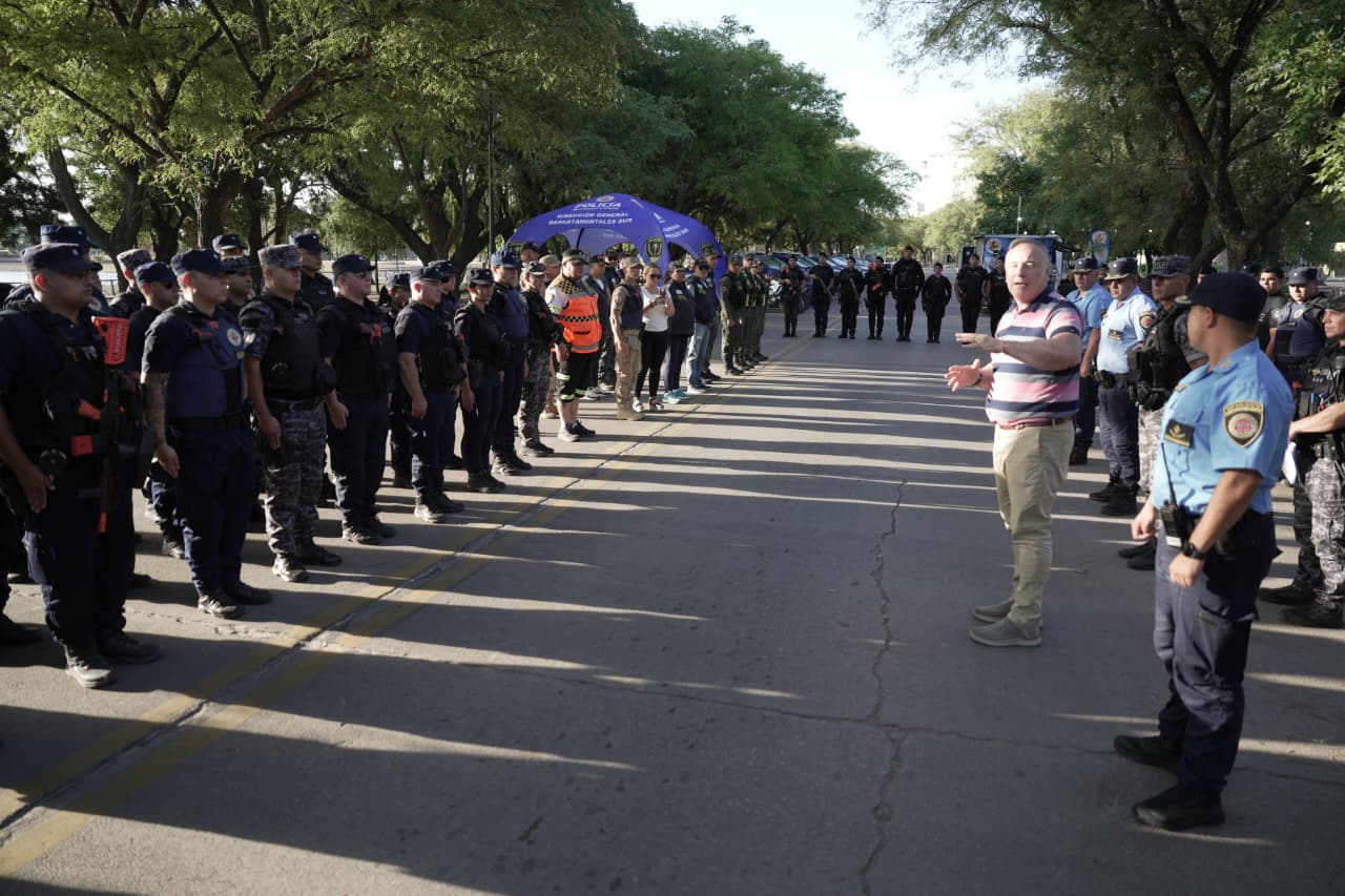 Más de 100 policías en un operativo de seguridad: retuvieron 67 vehículos