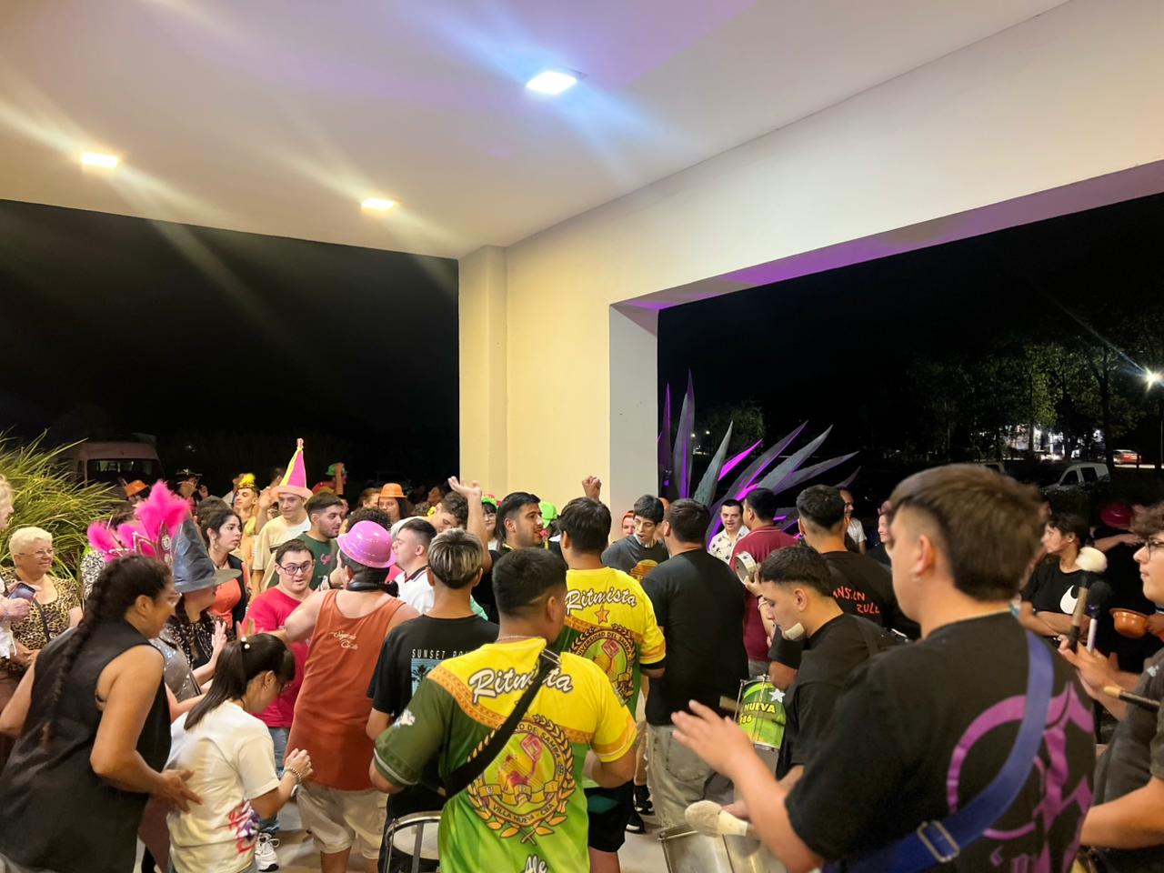 Villa Nueva tuvo su última noche de boliche inclusivo