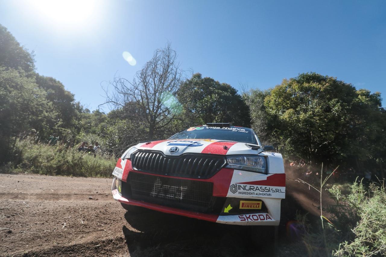 Echeverría lidera en la primera jornada del Rally de Santa Rosa
