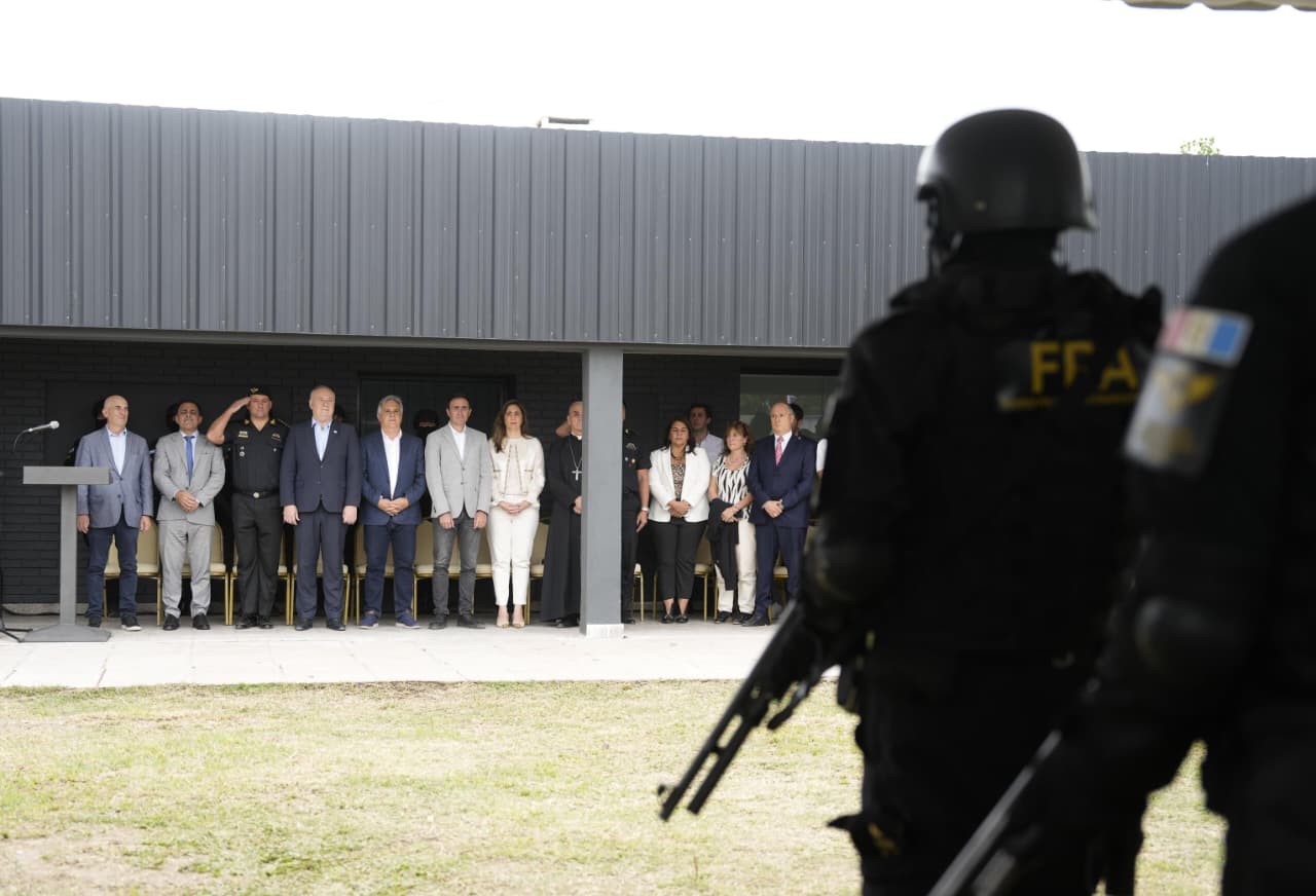 Accastello y Llaryora inauguraron la sede de la FPA sobre Ruta 9