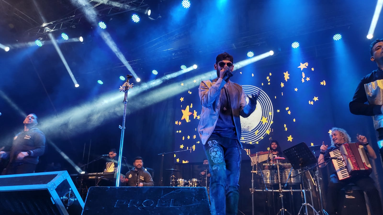 Ulises Bueno se descompensó durante su show en Monte Buey