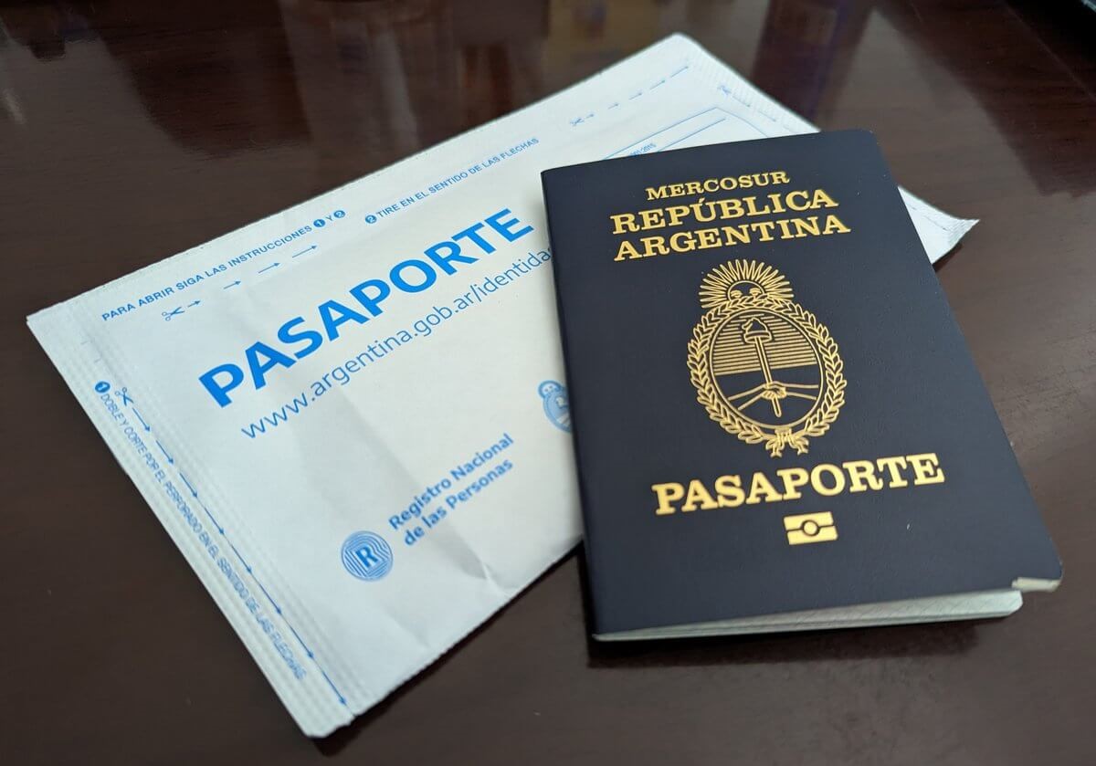 Desde mañana tramitar el DNI costará $3.000 y el pasaporte, $35.000