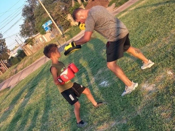 Piquito Alassia reabrió el programa de boxeo Juventud Contenida