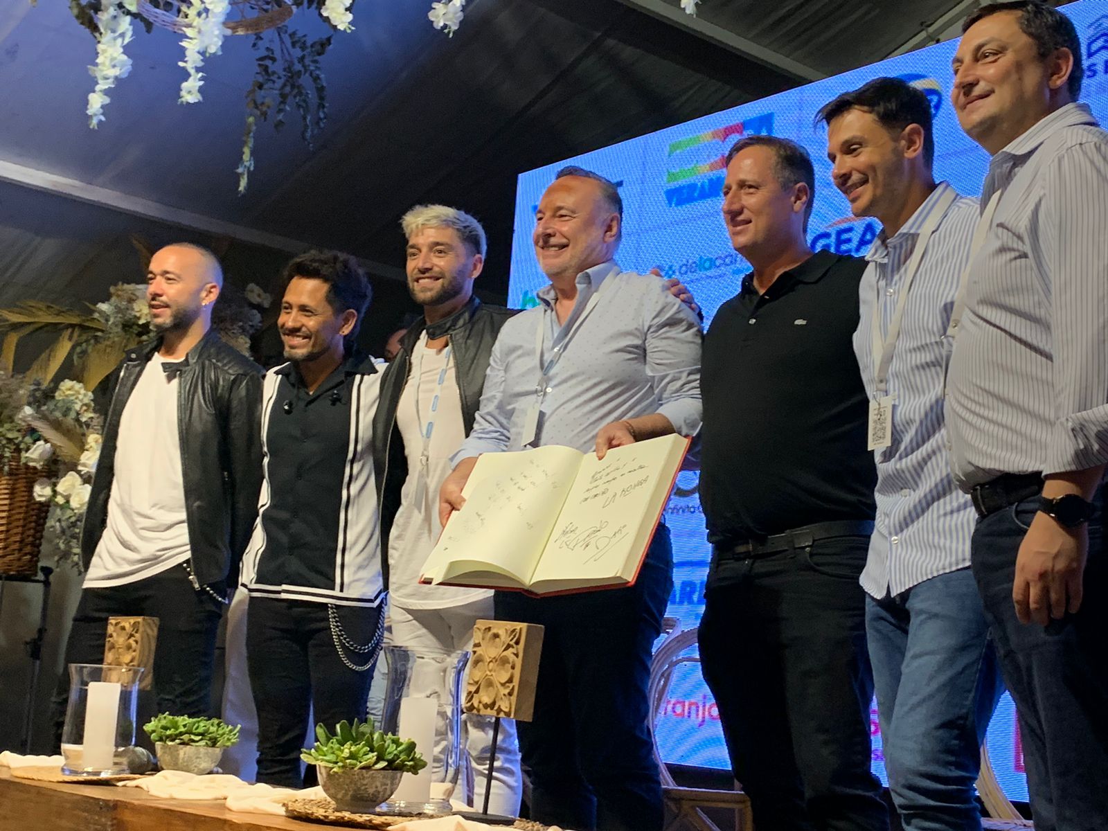 El 15 de marzo, La Konga lanzará una canción nueva con David Bisbal