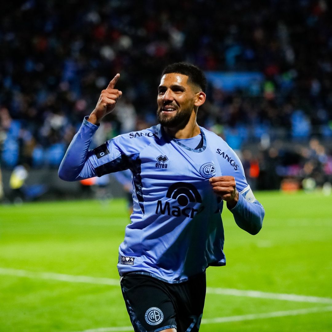 Remontada de Belgrano son sello villanovense: hat trick de Franco Jara