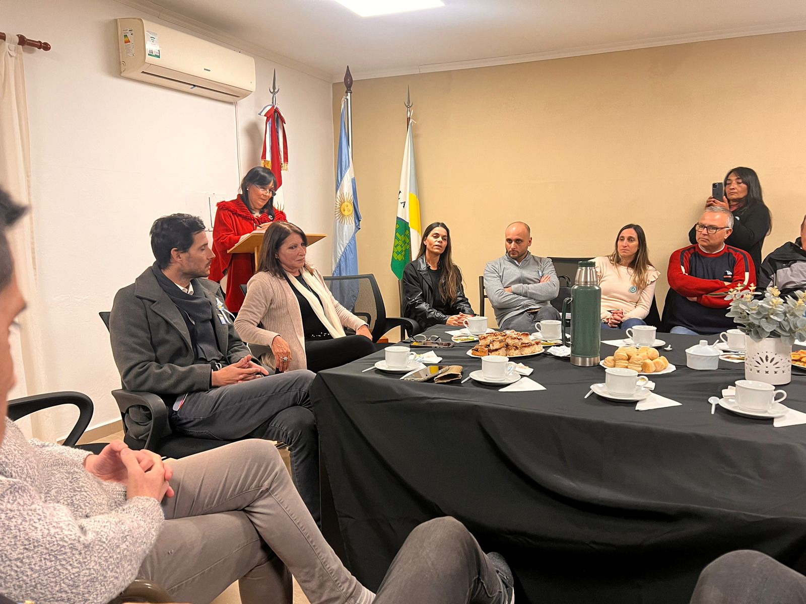 Fiestas patrias y un encuentro de dialogo, participación y democracia en el Concejo 