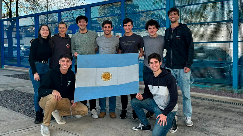 Estudiantes argentinos desarrollaron un satélite para un concurso de la NASA
