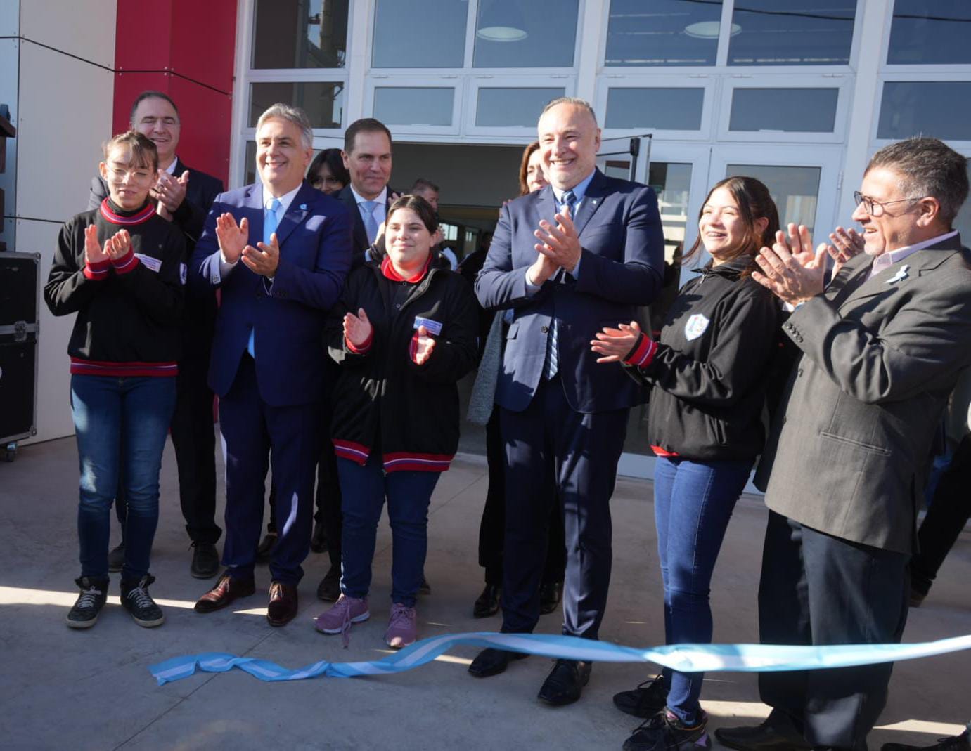 Llaryora y Accastello inauguraron el edificio de la escuela de Formación Profesional