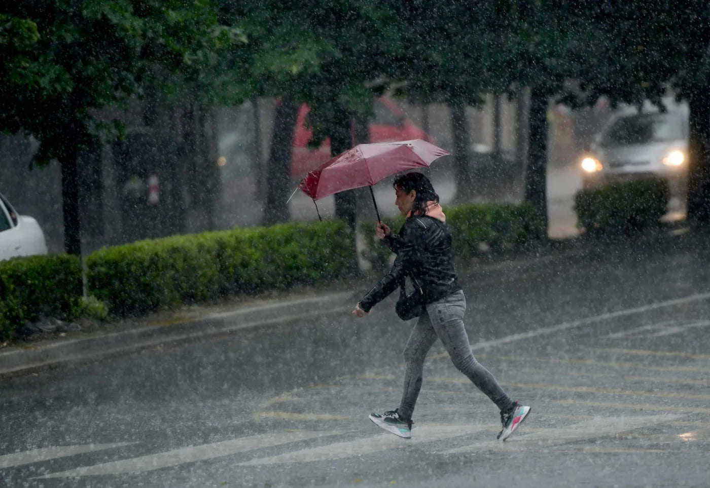 Por tormentas: Alerta naranja y amarilla para Córdoba y 10 provincias