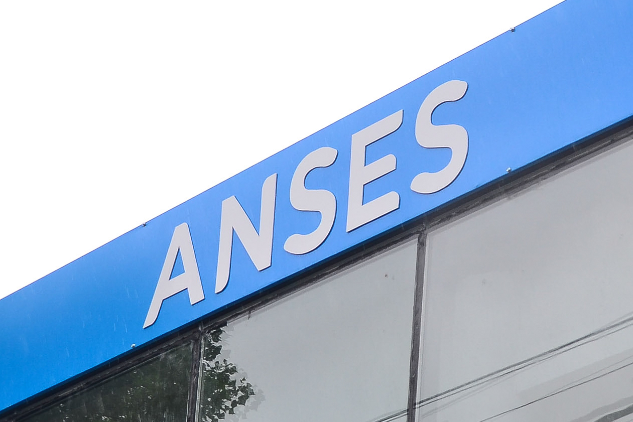 ANSES publicó el cronograma de pago de haberes, aumentos y aguinaldos