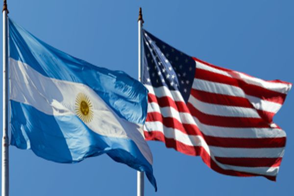 Argentinos podrían viajar a EEUU sin Visa: mirá los detalles