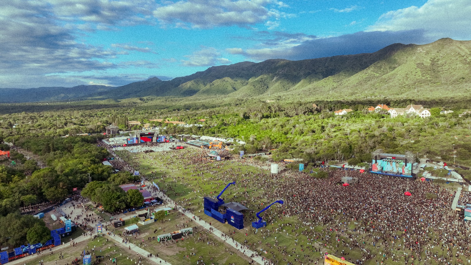Más de 90.000 personas vibraron en Cosquín Rock 2026