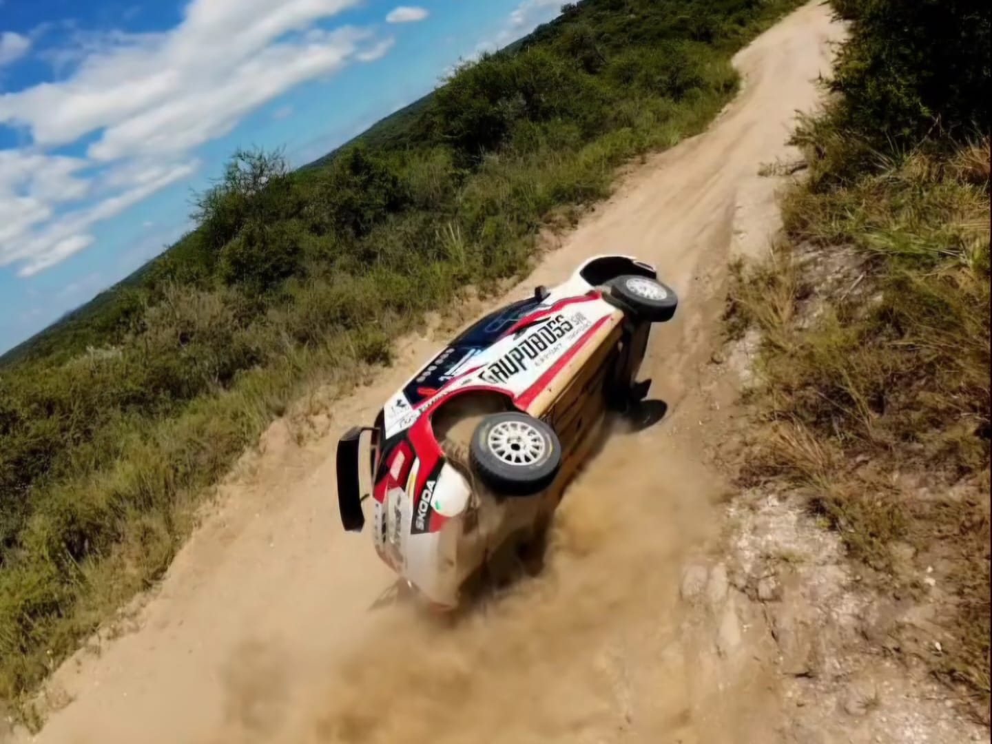 Tremendo vuelco de Echeverría y Falistocco en Santa Rosa