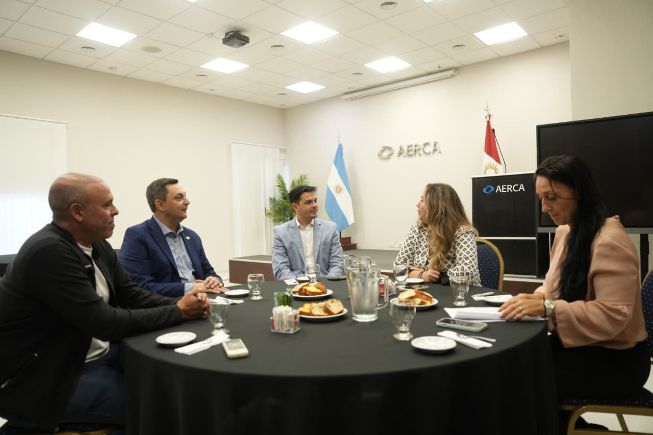 Villa María: medio del conflicto con los comerciantes el municipio recibió a AERCA