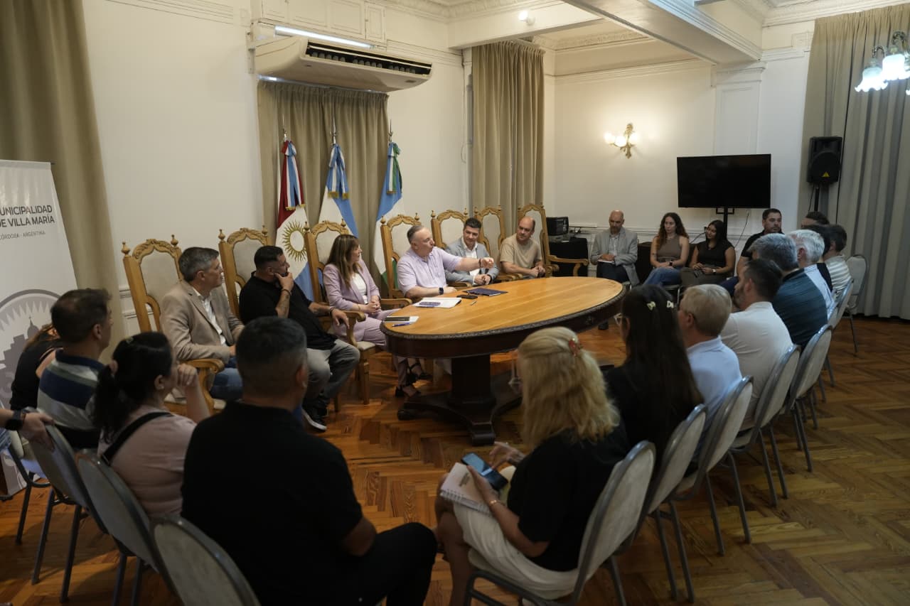 Colectivos: buscan que vuelvan las líneas entre Villa María y Saira