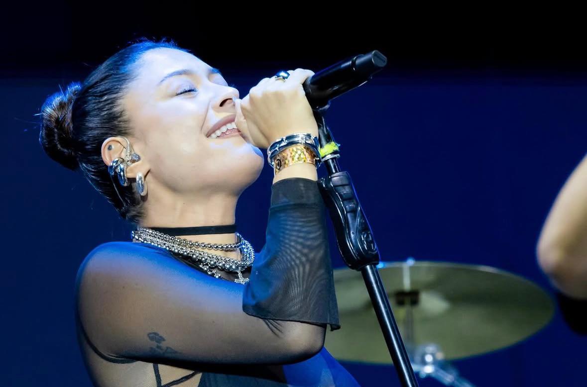 Valentina Márquez hizo vibrar el Kempes como telonera de Ricky Martin