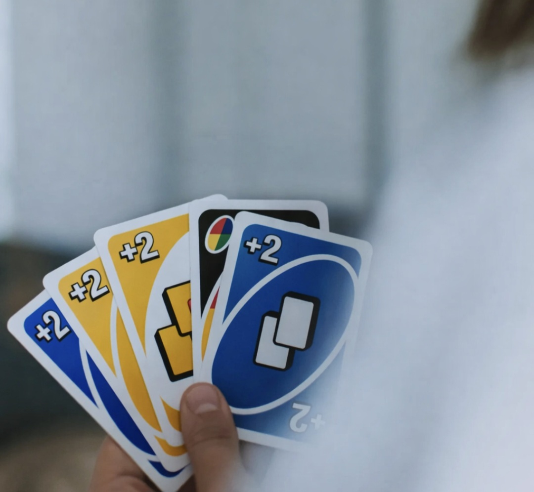 UNO: la polémica no tiene fin y ahora confirman que no se pueden apilar los +2