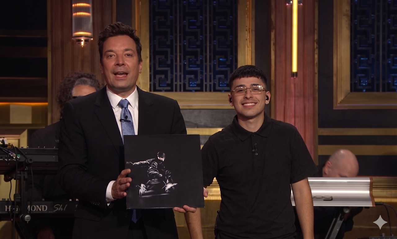 Trueno llevó “TURR4ZO” a Jimmy Fallon y presentó su nueva etapa musical