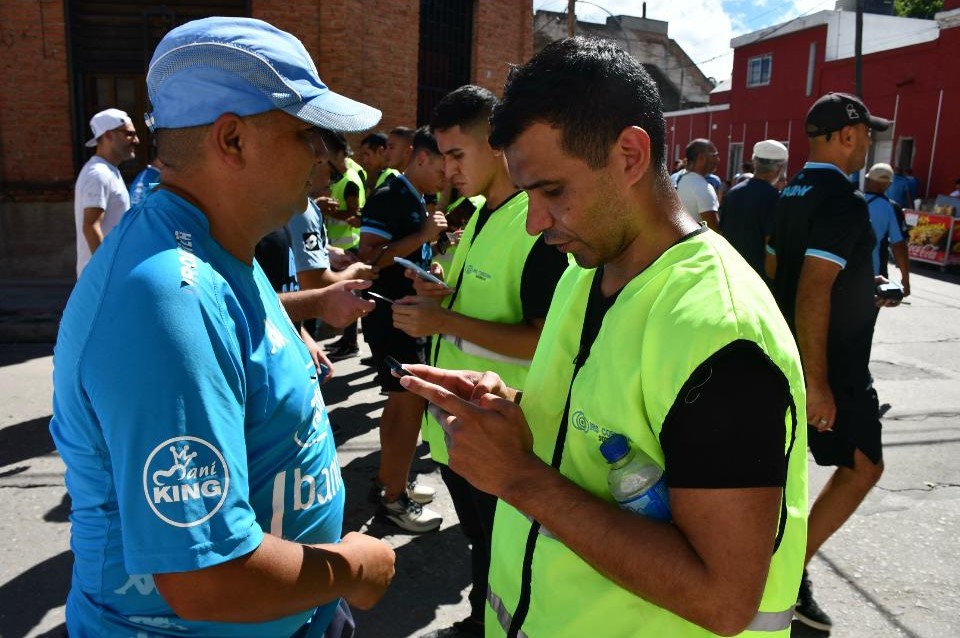 Córdoba controló primera vez a deudores alimentarios en un espectáculo deportivo