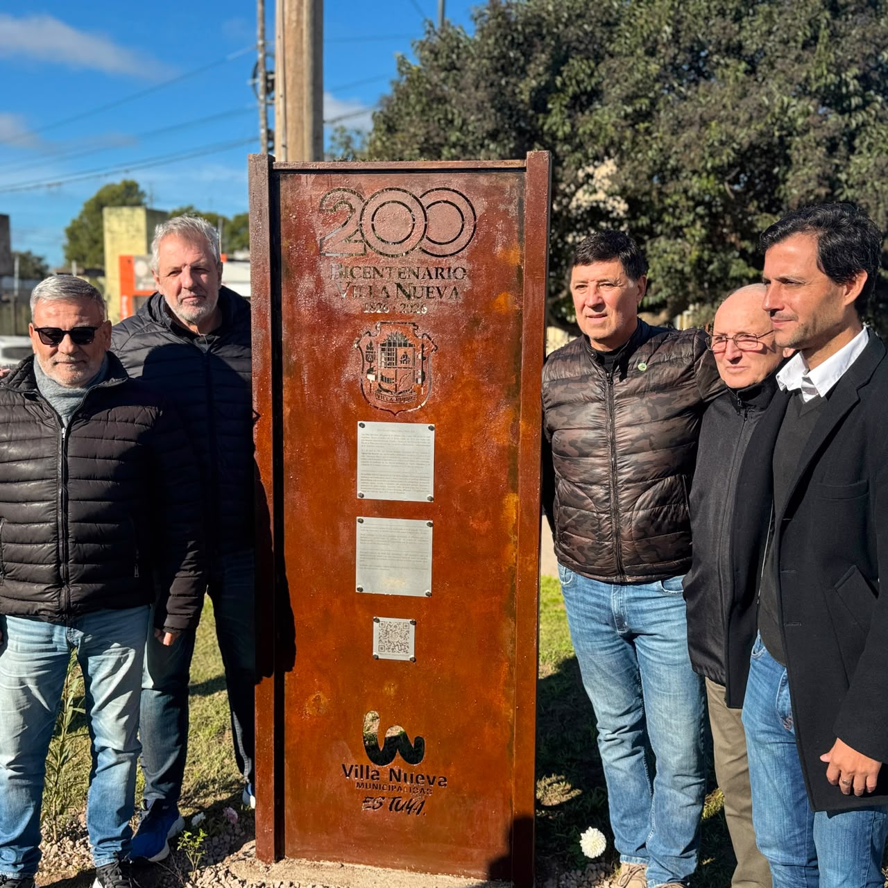 Villa Nueva inauguró un nuevo tótem informativo en homenaje a Malvinas