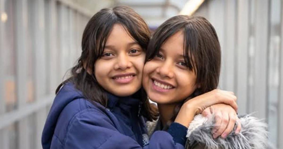 Un procedimiento inédito permitió trasplantar a dos hermanas gemelas al mismo tiempo